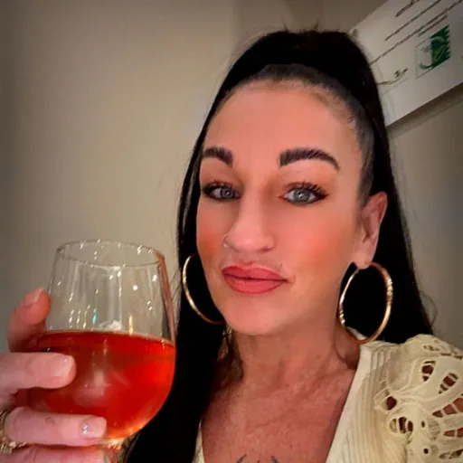 One_queen_jo